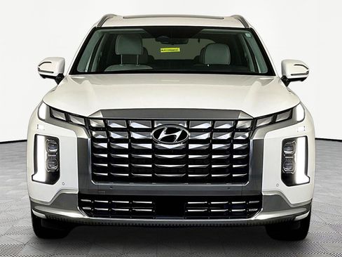 Used 2023 Hyundai Palisade Calligraphy w/ Cargo Package FWD image 2