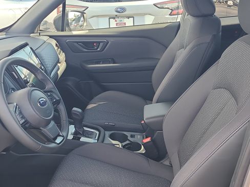 Certified 2025 Subaru Forester Premium AWD/4WD image 19