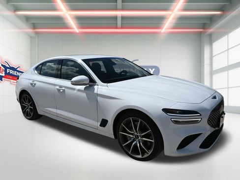 Used 2025 Genesis G70 2.5T RWD image 4