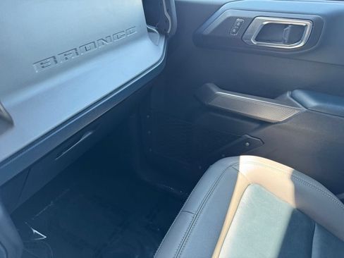 Used 2022 Ford Bronco Outer Banks AWD/4WD image 26
