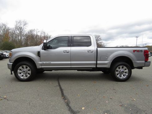 Used 2022 Ford F350 Platinum w/ FX4 Off-Road Package image 9