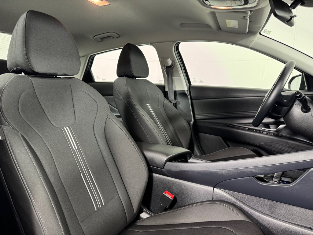 Used 2021 Hyundai Elantra SEL w/ Convenience Package FWD image 20