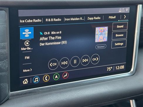 Used 2021 GMC Yukon XL Denali w/ Denali Premium Package image 28