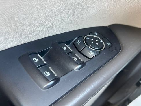 Used 2017 Lincoln MKX Reserve FWD image 33