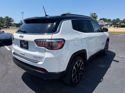Used 2018 Jeep Compass Limited w/ Navigation Group FWD image 5