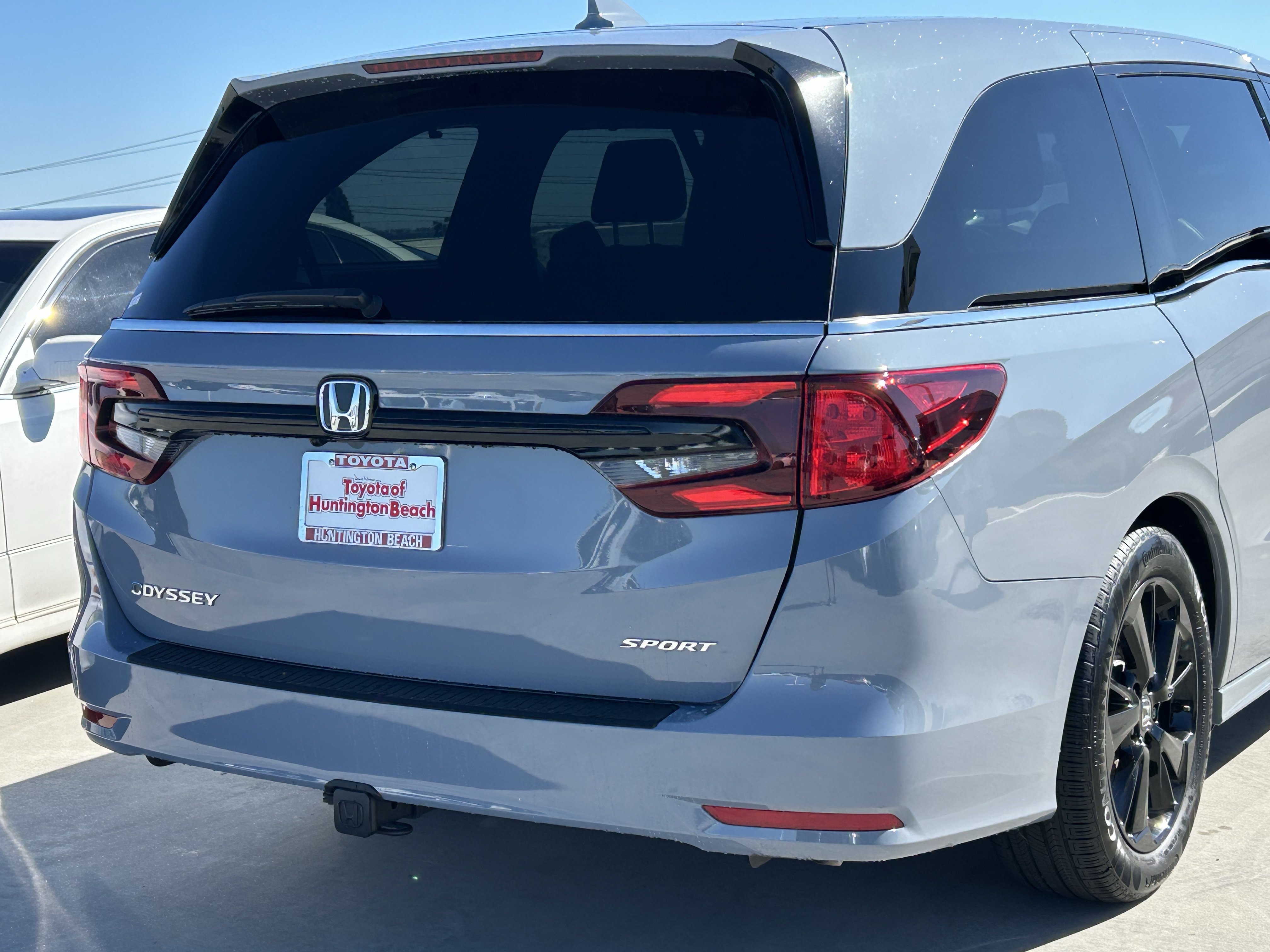 Used 2024 Honda Odyssey Sport image 4