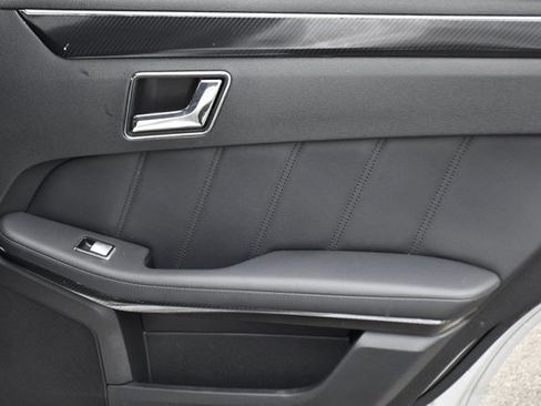 Used 2010 Mercedes-Benz E 350 E 350 image 26