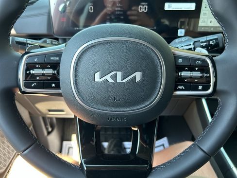 New 2026 Kia Carnival EX FWD image 26