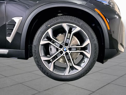 New 2026 BMW X5 xDrive40i AWD/4WD image 17