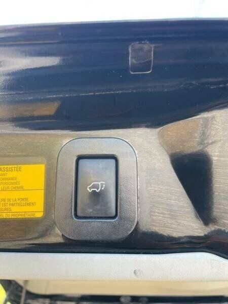 Used 2011 Toyota Sienna XLE FWD image 17