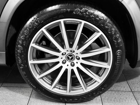 Used 2025 Mercedes-Benz GLS 450 GLS 450 image 8