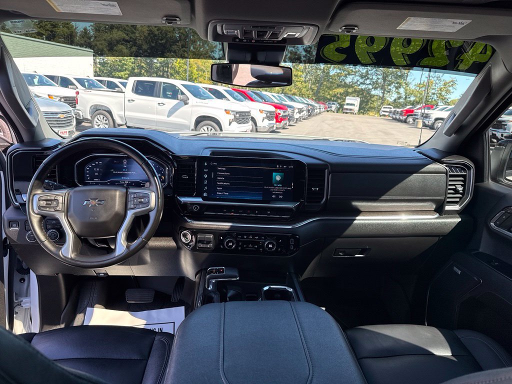 Used 2024 Chevrolet Silverado 1500 RST w/ Redline Edition AWD/4WD image 25