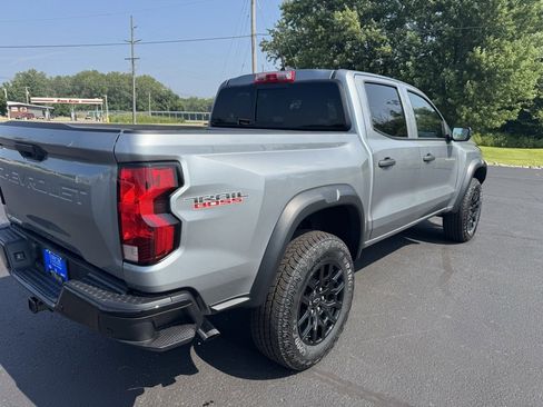 Used 2025 Chevrolet Colorado Trail Boss image 10