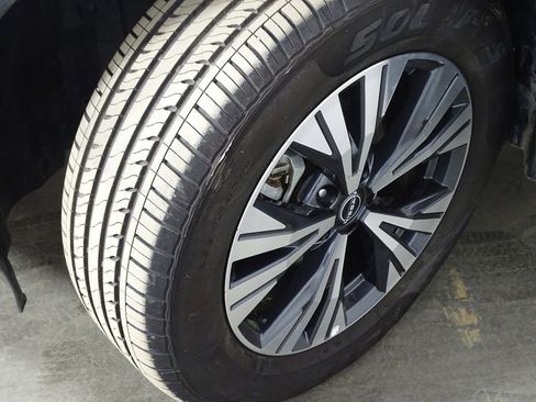 Used 2023 Nissan Rogue SV image 35