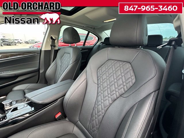 Used 2022 BMW 530e xDrive AWD/4WD image 12