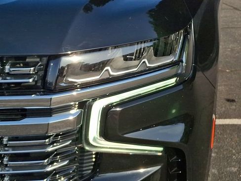 Used 2023 Chevrolet Tahoe Premier AWD/4WD image 9