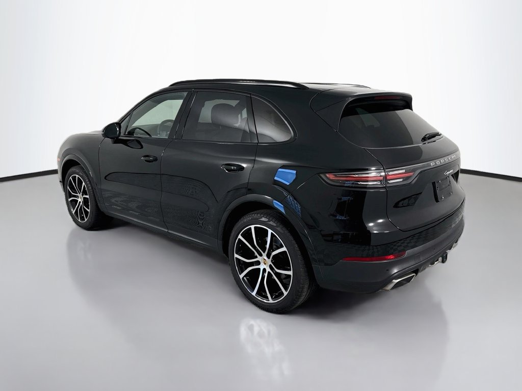 Certified 2023 Porsche Cayenne AWD/4WD image 3