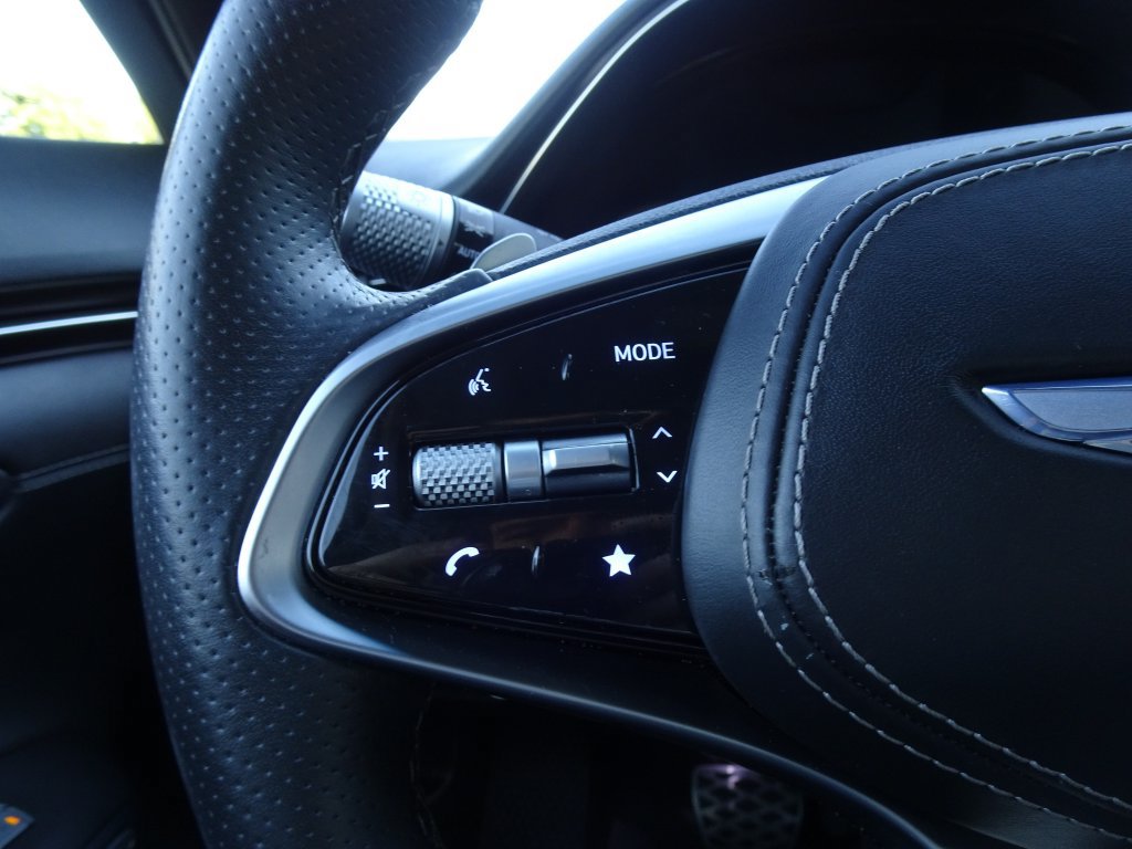 Used 2022 Genesis GV70 3.5T Sport w/ Cargo Package AWD/4WD image 25