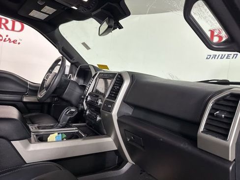 Used 2018 Ford F150 Lariat w/ Equipment Group 502A Luxury image 17