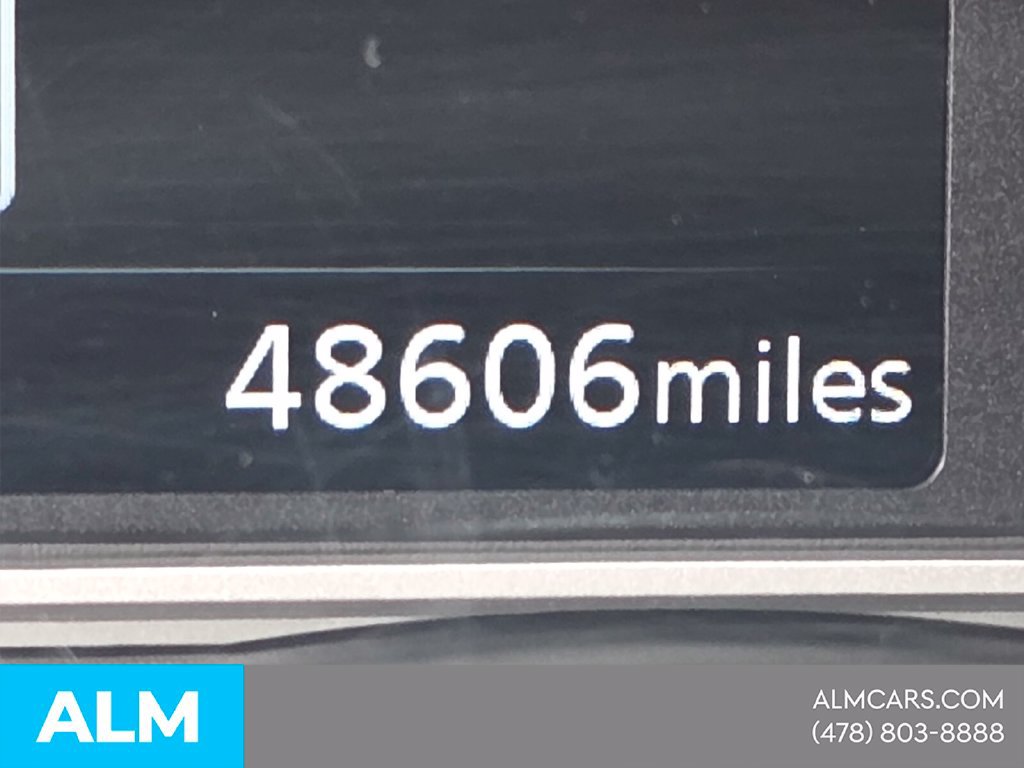 Used 2024 Nissan Versa SV FWD image 31