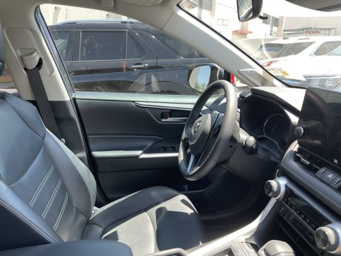 Used 2023 Toyota RAV4 XLE Premium FWD image 7