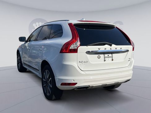 Used 2017 Volvo XC60 T6 Dynamic w/ Preferred Option Package image 2