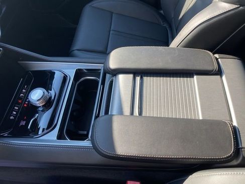New 2026 Jeep Grand Wagoneer Limited w/ 8-Passenger Seating Package AWD/4WD image 20