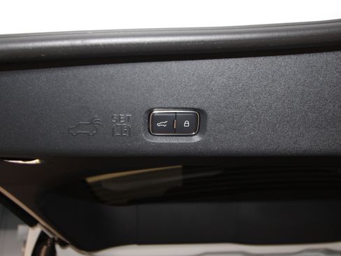 New 2026 Lincoln Navigator Reserve AWD/4WD image 34