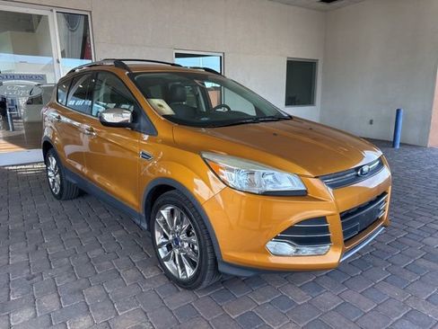 Used 2016 Ford Escape SE w/ SE Chrome Package image 7