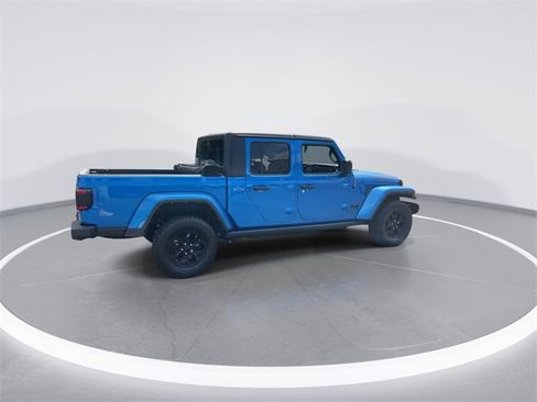 Used 2021 Jeep Gladiator Willys image 8