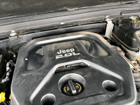 Used 2020 Jeep Wrangler Unlimited Sport S AWD/4WD image 30