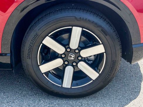 Used 2025 Honda Prologue Touring image 11