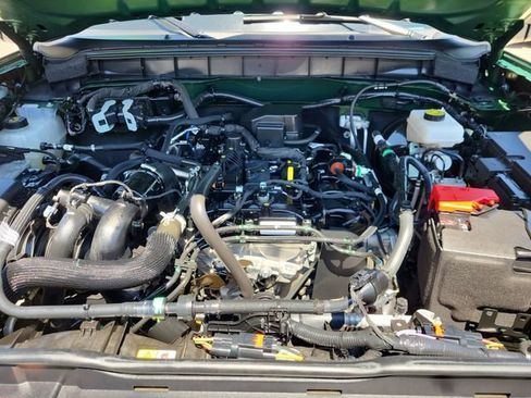 Used 2022 Ford Bronco Black Diamond AWD/4WD image 11