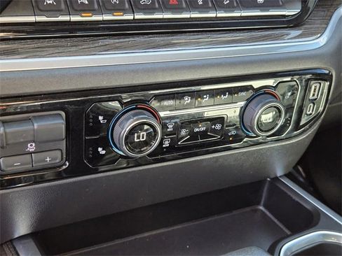 Certified 2022 Chevrolet Silverado 1500 LT Trail Boss w/ Convenience Package II image 22