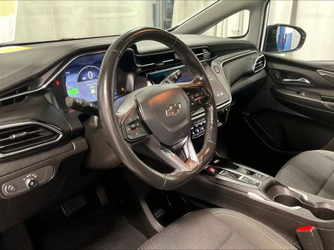 Used 2023 Chevrolet Bolt LT image 8