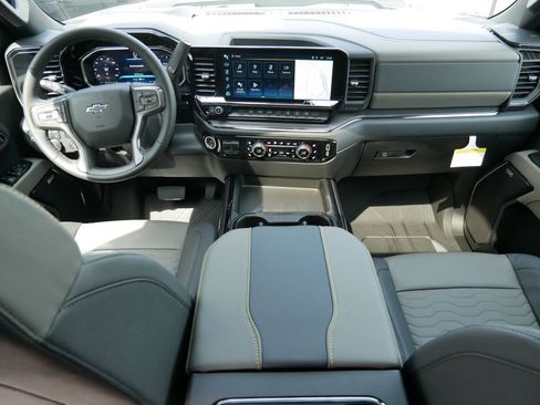 New 2026 Chevrolet Silverado 2500 ZR2 AWD/4WD image 17