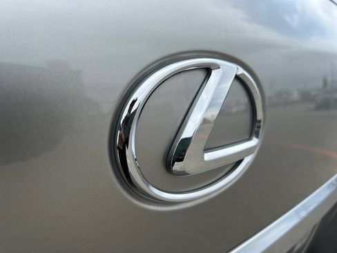 Used 2021 Lexus LX 570 4WD w/ Luxury Package image 35