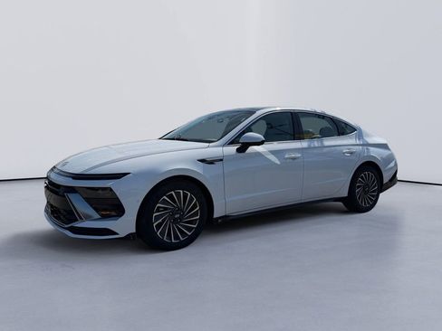 New 2026 Hyundai Sonata Limited FWD image 7