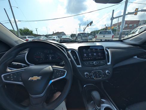 Used 2023 Chevrolet Malibu LT FWD image 21