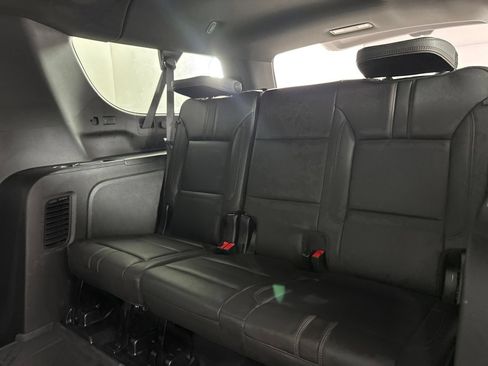Used 2024 Chevrolet Suburban RST w/ Luxury Package AWD/4WD image 25