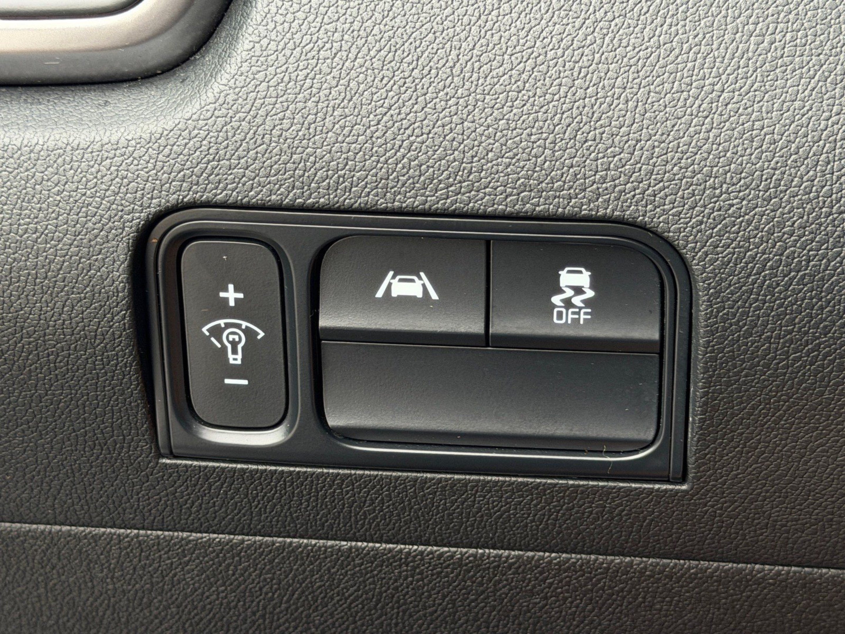 Used 2023 Kia Sorento S FWD image 31
