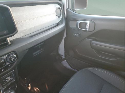 Certified 2024 Jeep Wrangler Sport S image 23