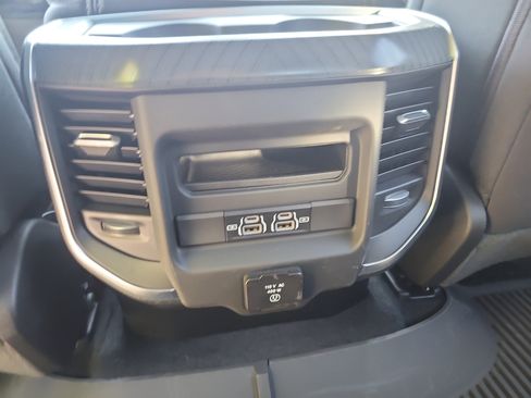 Used 2025 RAM 1500 Big Horn AWD/4WD image 16