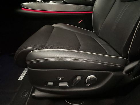 Certified 2023 Genesis GV70 2.5T Sport Prestige w/ Sport Prestige Package AWD/4WD image 10