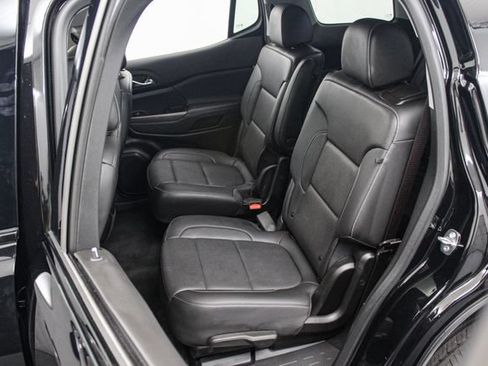 Used 2023 GMC Acadia SLT w/ Elevation Edition AWD/4WD image 19