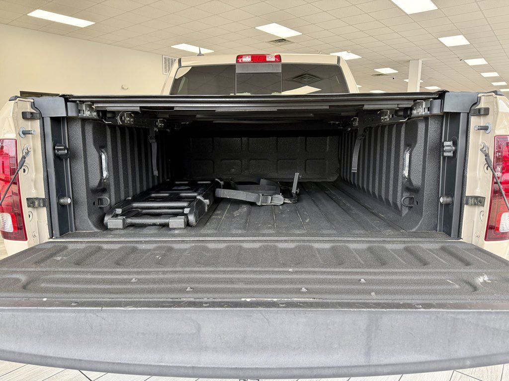 Used 2017 RAM 1500 Rebel w/ Luxury Group AWD/4WD image 9