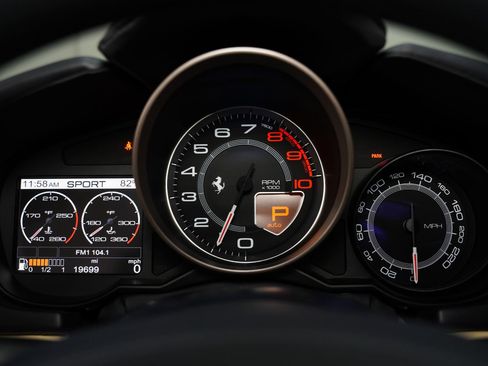 Used 2012 Ferrari California RWD image 43