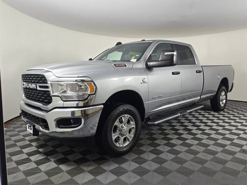 Used 2024 RAM 3500 Big Horn image 7