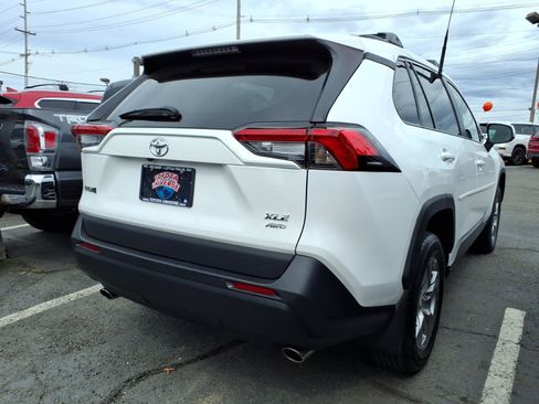 Certified 2024 Toyota RAV4 XLE image 6