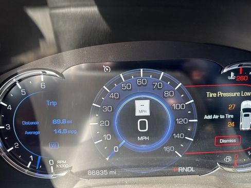 Used 2017 Cadillac Escalade Luxury image 8